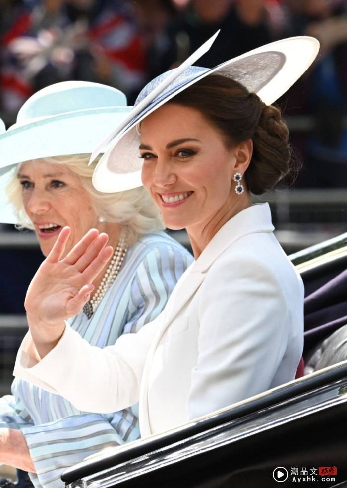 Style I 凯特王妃穿“国货”参加英国国王加冕，印花刺绣超有意义！ 更多热点 图6张